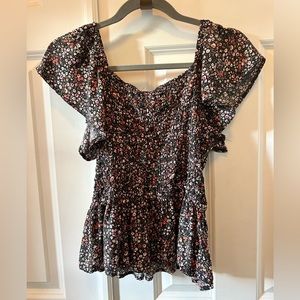 Floral top Size Large